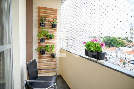 Varanda de apartamento à venda com 3 quartos, 75m² em Vila Gumercindo, São Paulo