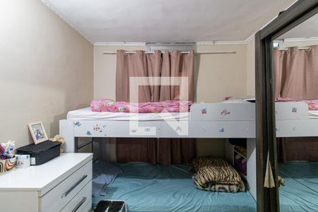 Quarto 1 de apartamento para alugar com 2 quartos, 56m² em Conjunto Residencial José Bonifácio, São Paulo