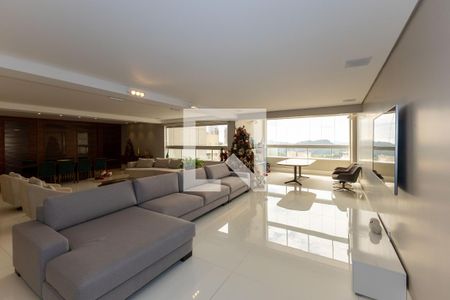 Sala de TV de apartamento à venda com 4 quartos, 260m² em Vila da Serra, Nova Lima