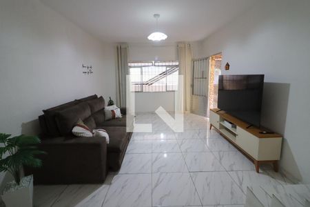 Sala de casa à venda com 4 quartos, 125m² em Conceicao, Osasco