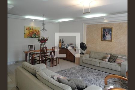 Casa à venda com 5 quartos, 719m² em Vila Bonilha, São Paulo