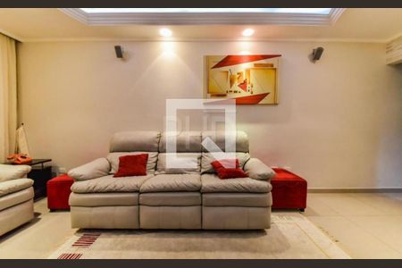 Casa à venda com 3 quartos, 180m² em Parque Terra Nova II, São Bernardo do Campo