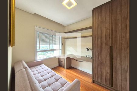 Apartamento à venda com 2 quartos, 74m² em Caxingui, São Paulo