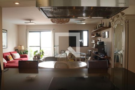 Cozinha de apartamento à venda com 3 quartos, 130m² em Alto da Lapa, São Paulo
