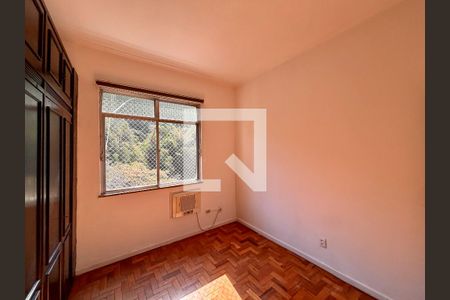 Quarto 1 de apartamento à venda com 3 quartos, 80m² em Copacabana, Rio de Janeiro