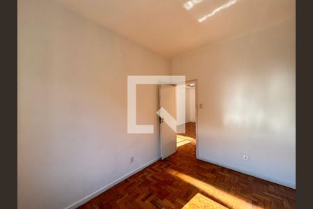 Quarto 1 de apartamento à venda com 3 quartos, 80m² em Copacabana, Rio de Janeiro