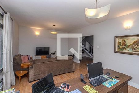 sala_2 de casa à venda com 3 quartos, 300m² em Vila Moinho Velho, São Paulo