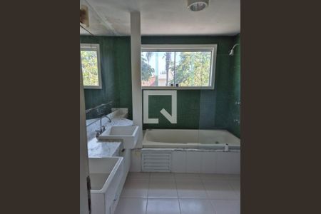 Banheiro da Suíte 1 de casa de condomínio à venda com 4 quartos, 448m² em Barra da Tijuca, Rio de Janeiro