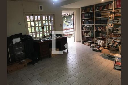 Casa à venda com 4 quartos, 191m² em Jardim Itamarati, Campinas