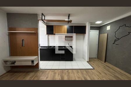 Sala de apartamento para alugar com 2 quartos, 42m² em Santa Maria, Santo André