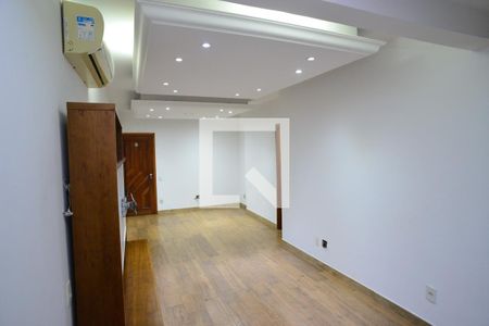 Sala de apartamento para alugar com 2 quartos, 98m² em Barra da Tijuca, Rio de Janeiro