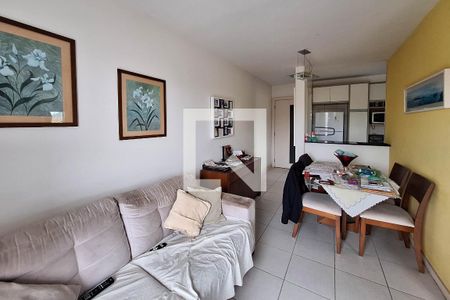 Sala de apartamento à venda com 2 quartos, 57m² em Maceio, Niterói