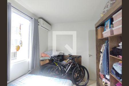 Quarto 1 de apartamento para alugar com 2 quartos, 46m² em Rubem Berta, Porto Alegre