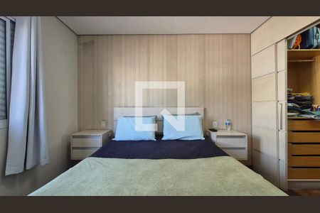 Suíte de casa à venda com 3 quartos, 214m² em Vila Homero Thon, Santo André