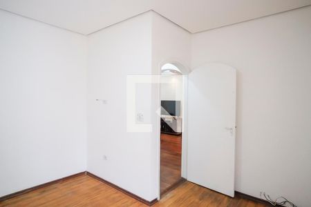 Quarto 1 de casa à venda com 5 quartos, 250m² em Oswaldo Cruz, São Caetano do Sul