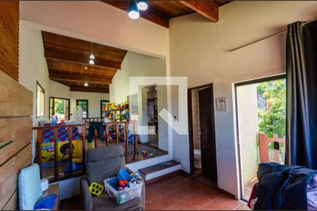 Sala de casa à venda com 3 quartos, 133m² em Jardim Peri, São Paulo