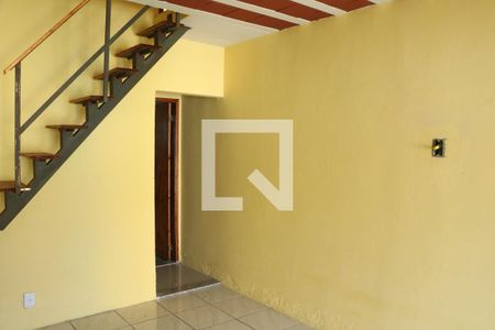 Sala de casa para alugar com 2 quartos, 100m² em Jardim Alvorada, Nova Iguaçu