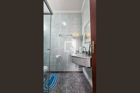 Banheiro 2 de casa à venda com 3 quartos, 135m² em Vila Friburgo, São Paulo