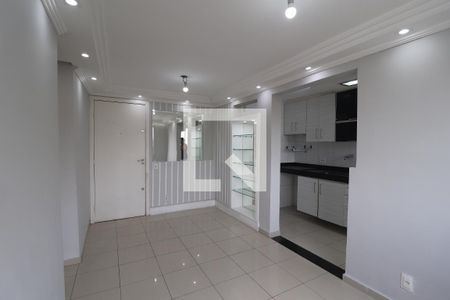 Sala de apartamento para alugar com 2 quartos, 45m² em Parque Sao Vicente, Santo André
