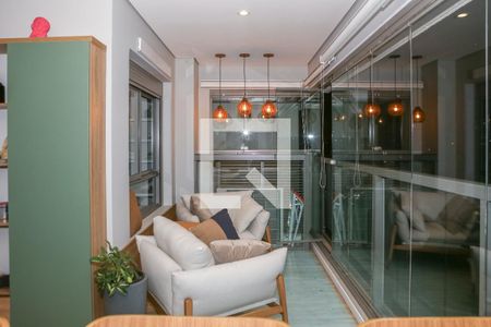Sala de apartamento à venda com 2 quartos, 69m² em Vila Romana, São Paulo