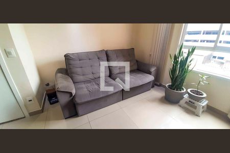 Sala de apartamento à venda com 2 quartos, 44m² em São Pedro, Osasco