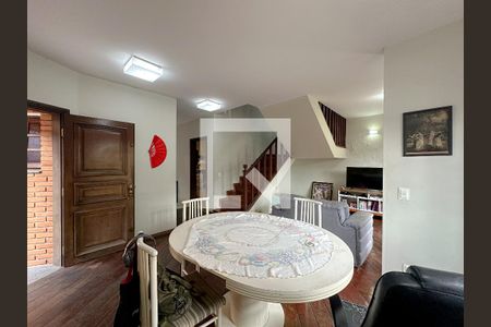 Sala de casa à venda com 4 quartos, 330m² em Vila Anglo Brasileira, São Paulo