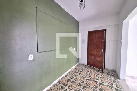 Corredor de apartamento para alugar com 1 quarto, 70m² em Centro, Duque de Caxias