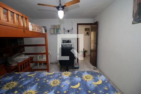 Quarto 2 de casa à venda com 3 quartos, 193m² em Brás de Pina, Rio de Janeiro