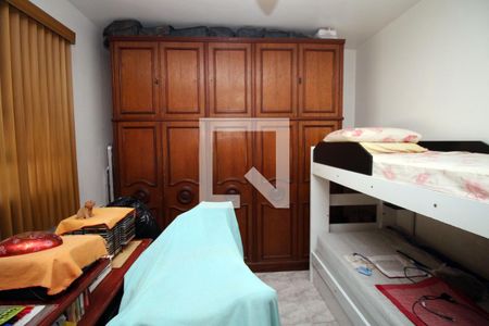 Quarto 1 de casa à venda com 3 quartos, 193m² em Brás de Pina, Rio de Janeiro