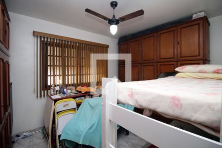 Quarto 1 de casa à venda com 3 quartos, 193m² em Brás de Pina, Rio de Janeiro