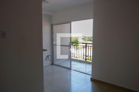 Sala/Cozinha de apartamento para alugar com 2 quartos, 44m² em Conjunto Residencial Storil, Aparecida de Goiânia