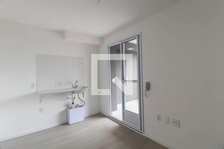 Sala/Cozinha de apartamento para alugar com 1 quarto, 32m² em Vila Santa Clara, São Paulo