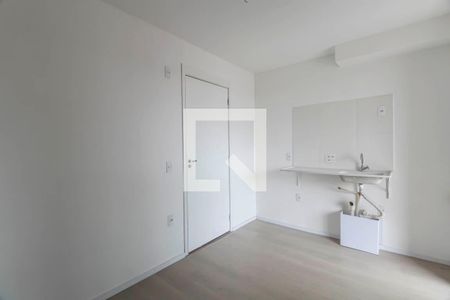Sala/Cozinha de apartamento para alugar com 1 quarto, 32m² em Vila Santa Clara, São Paulo