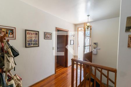 Corredor de casa à venda com 3 quartos, 252m² em Nonoai, Porto Alegre