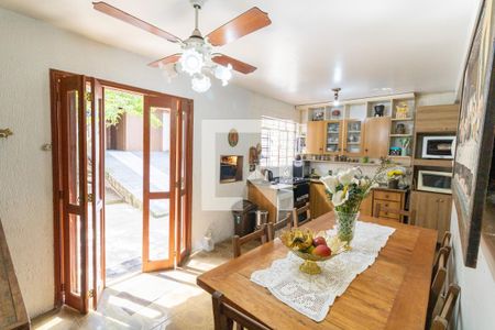 Cozinha de casa à venda com 3 quartos, 252m² em Nonoai, Porto Alegre