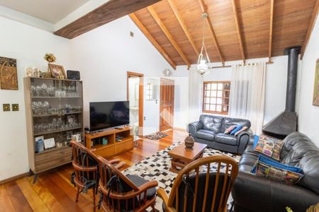 Sala de casa à venda com 3 quartos, 252m² em Nonoai, Porto Alegre