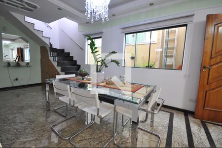 Sala de casa à venda com 3 quartos, 215m² em Vila Mazzei, São Paulo