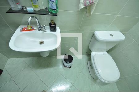 Lavabo de casa à venda com 3 quartos, 215m² em Vila Mazzei, São Paulo
