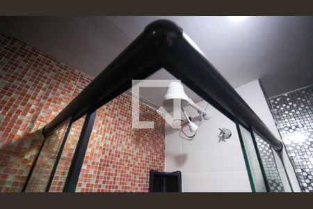 Banheiro  de kitnet/studio para alugar com 1 quarto, 20m² em Vila Santa Clara, São Paulo