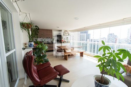 Varanda de apartamento à venda com 3 quartos, 181m² em Paraíso, São Paulo