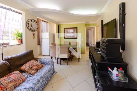 Sala de apartamento para alugar com 3 quartos, 70m² em Estoril, Belo Horizonte