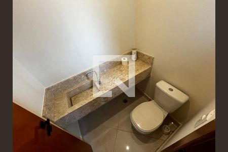 Lavabo de casa à venda com 3 quartos, 185m² em Jardim São Paulo, São Paulo