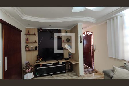 Sala de casa para alugar com 4 quartos, 400m² em Jardim Dayse, Ferraz de Vasconcelos