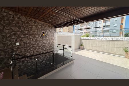 Quintal - Area de Serviço de casa à venda com 3 quartos, 263m² em Vila América, Santo André