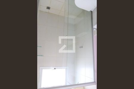 Banheiro da Suíte 2 de apartamento para alugar com 3 quartos, 120m² em Vila Maria Jose, Goiânia