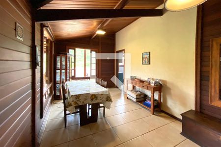 Sala de Jantar de casa de condomínio à venda com 3 quartos, 200m² em Vereda das Gerais, Nova Lima