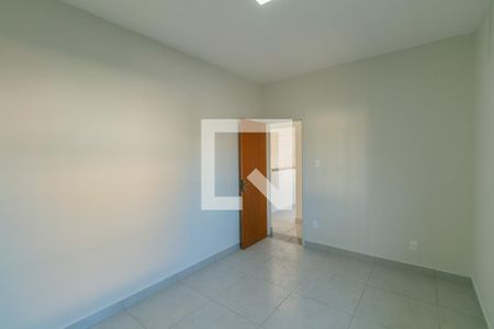 Quarto de casa à venda com 2 quartos, 90m² em Jardim Leblon, Belo Horizonte