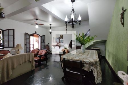 Sala de casa de condomínio à venda com 4 quartos, 330m² em Taquara, Rio de Janeiro