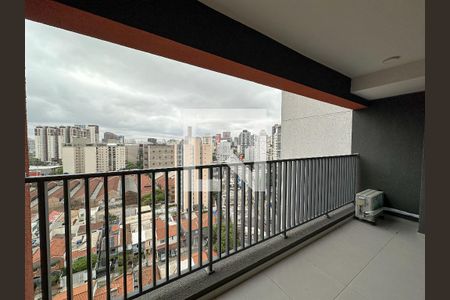Varanda de kitnet/studio para alugar com 1 quarto, 32m² em Pompeia, São Paulo