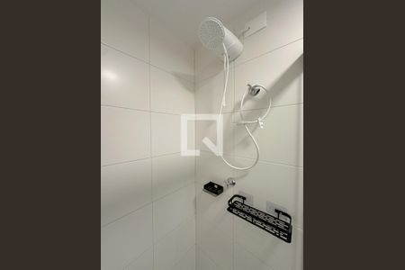 Banheiro de kitnet/studio para alugar com 1 quarto, 32m² em Pompeia, São Paulo